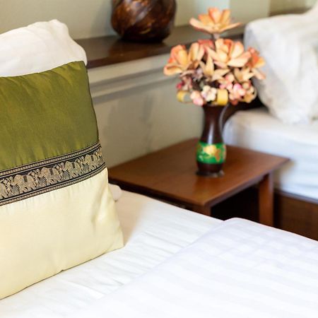 Huen Hug Chiang Mai Hotel Екстериор снимка