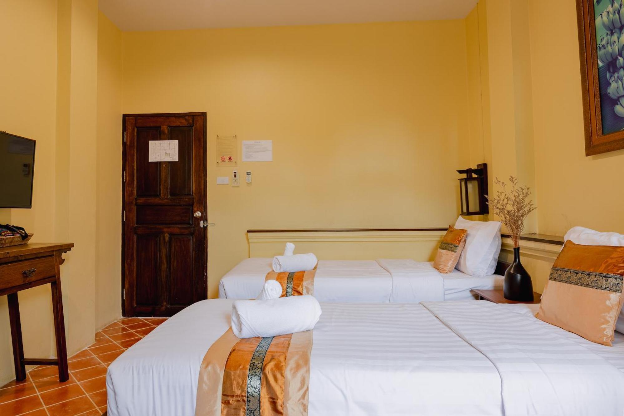 Huen Hug Chiang Mai Hotel Стая снимка