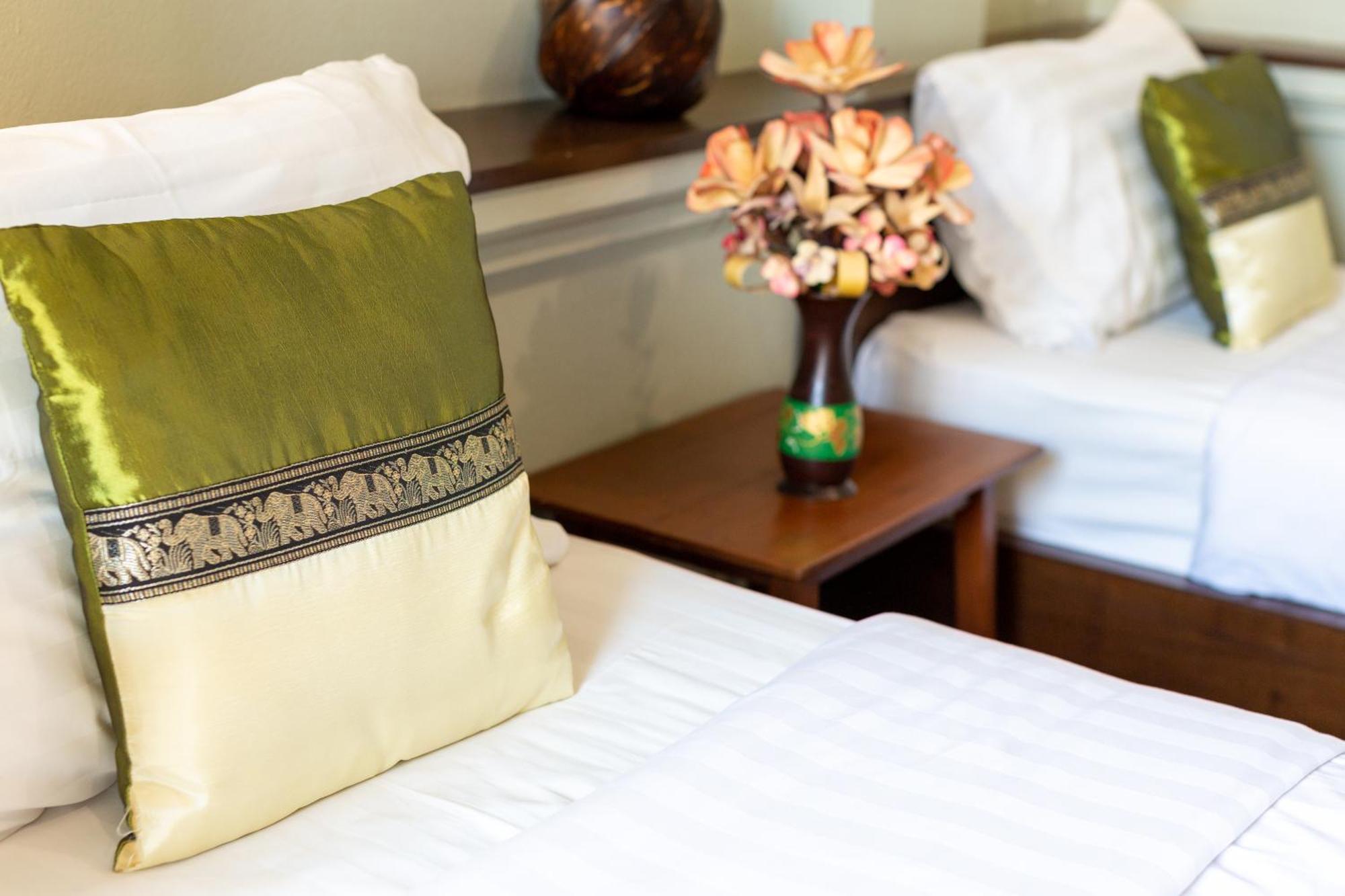 Huen Hug Chiang Mai Hotel Екстериор снимка